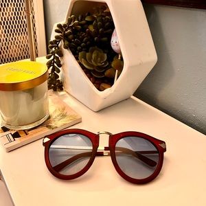 Maroon sun glasses ✨